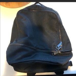 Lululemon City adventurer backpack NWT